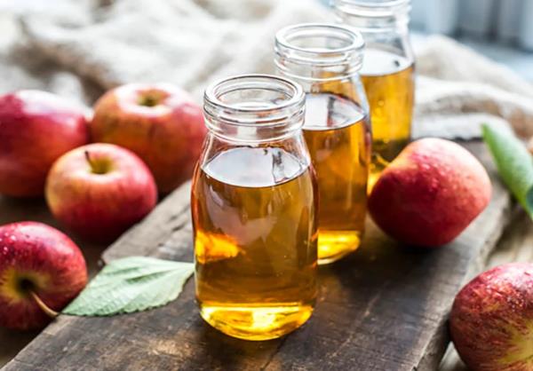 Apple Cider Vinegar on Face Overnight to get Glowing Skin