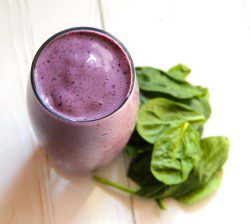 Blueberry Spinach Protein Smoothie - PCOS Breakfast Recipes