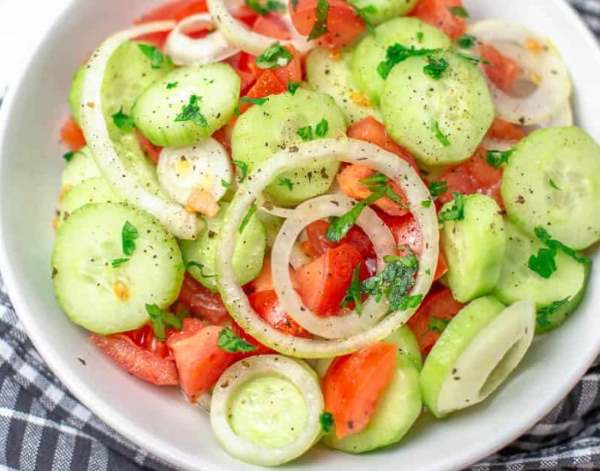 Tomato Cucumber Onion Salad with Apple Cider Vinegar