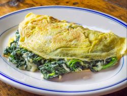 Veggie Omelette with Spinach and Feta - PCOS Breakfast Recipes